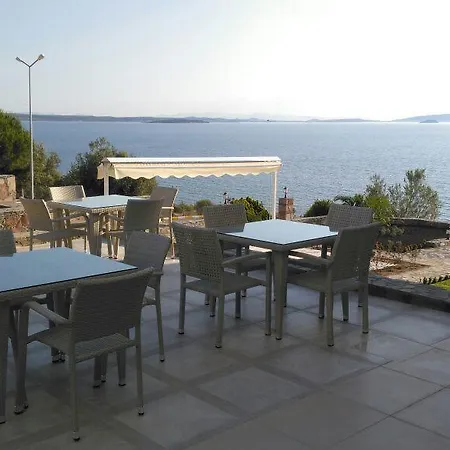Inta Jasmin House Hotel