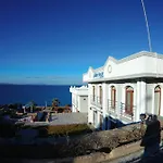Inta Jasmin House Hotel Gomec