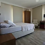 Inta Jasmin House Hotel Gomec