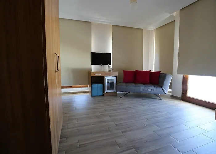 Inta Jasmin House Hotel