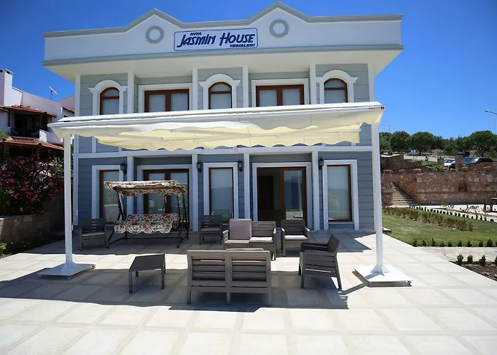 Inta Jasmin House Hotel *