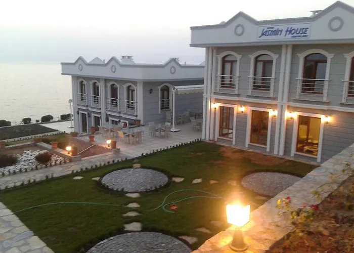 Hotel Inta Jasmin House *