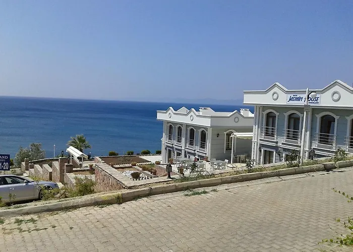 Hotel Inta Jasmin House Gomec